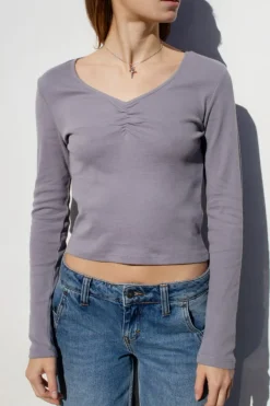 Camiseta con fruncido