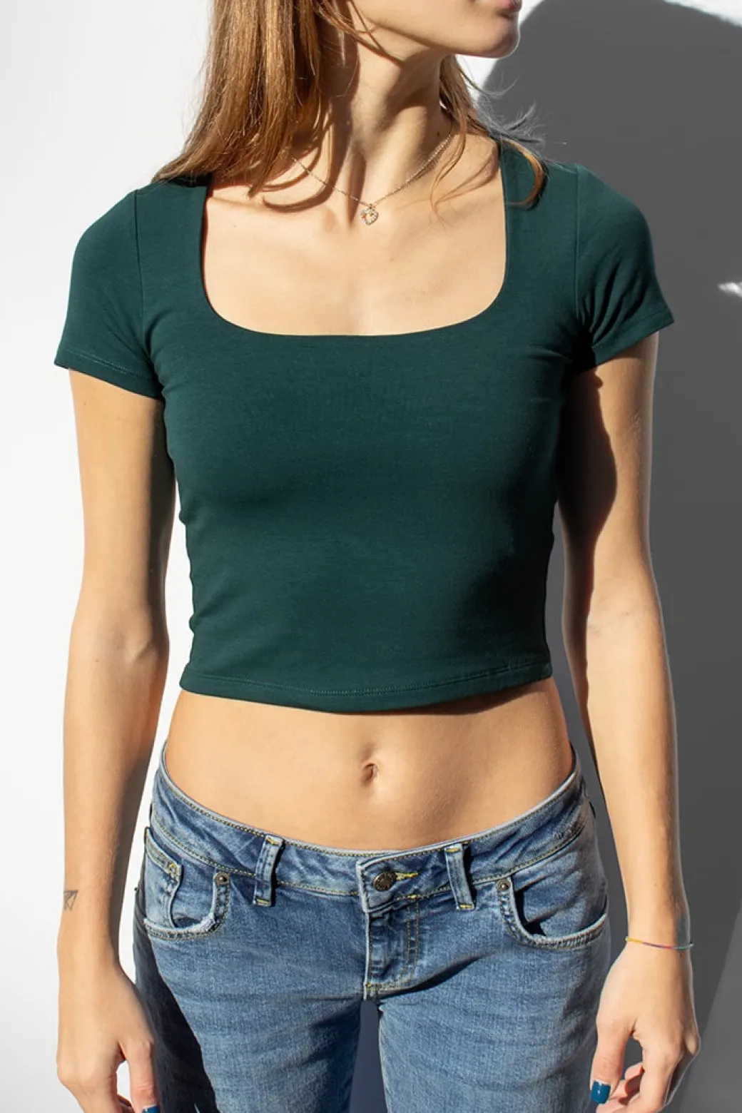 Camiseta crop escote cuadrado