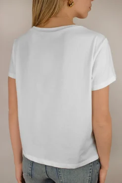 Camiseta en V