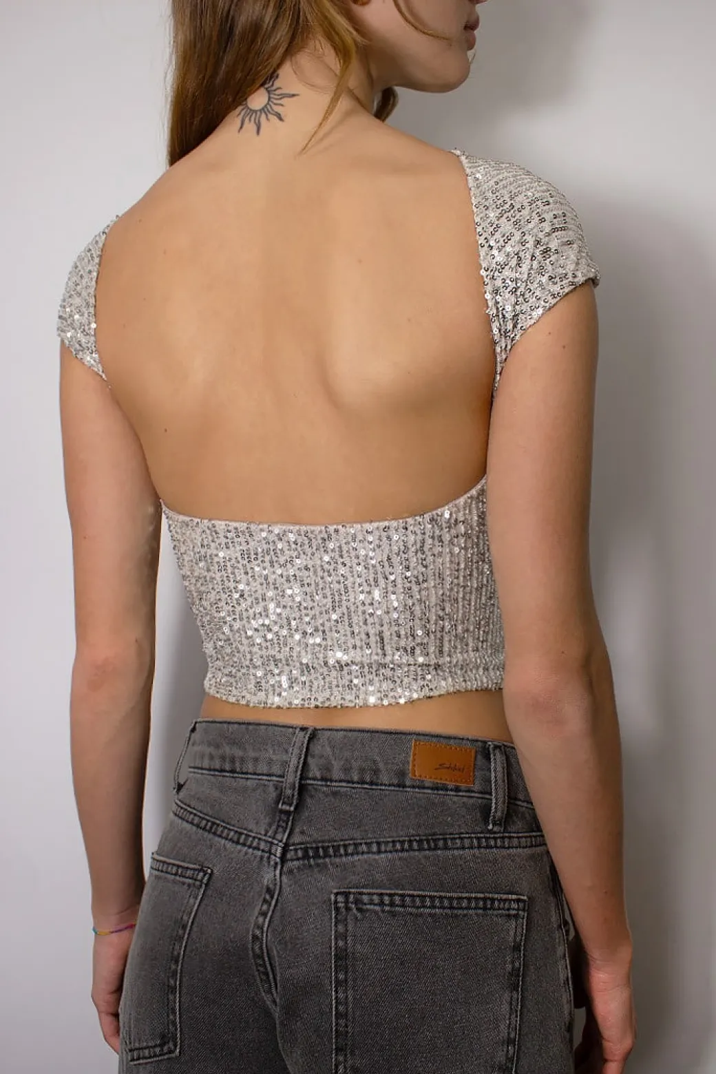Camiseta espalda descubierta