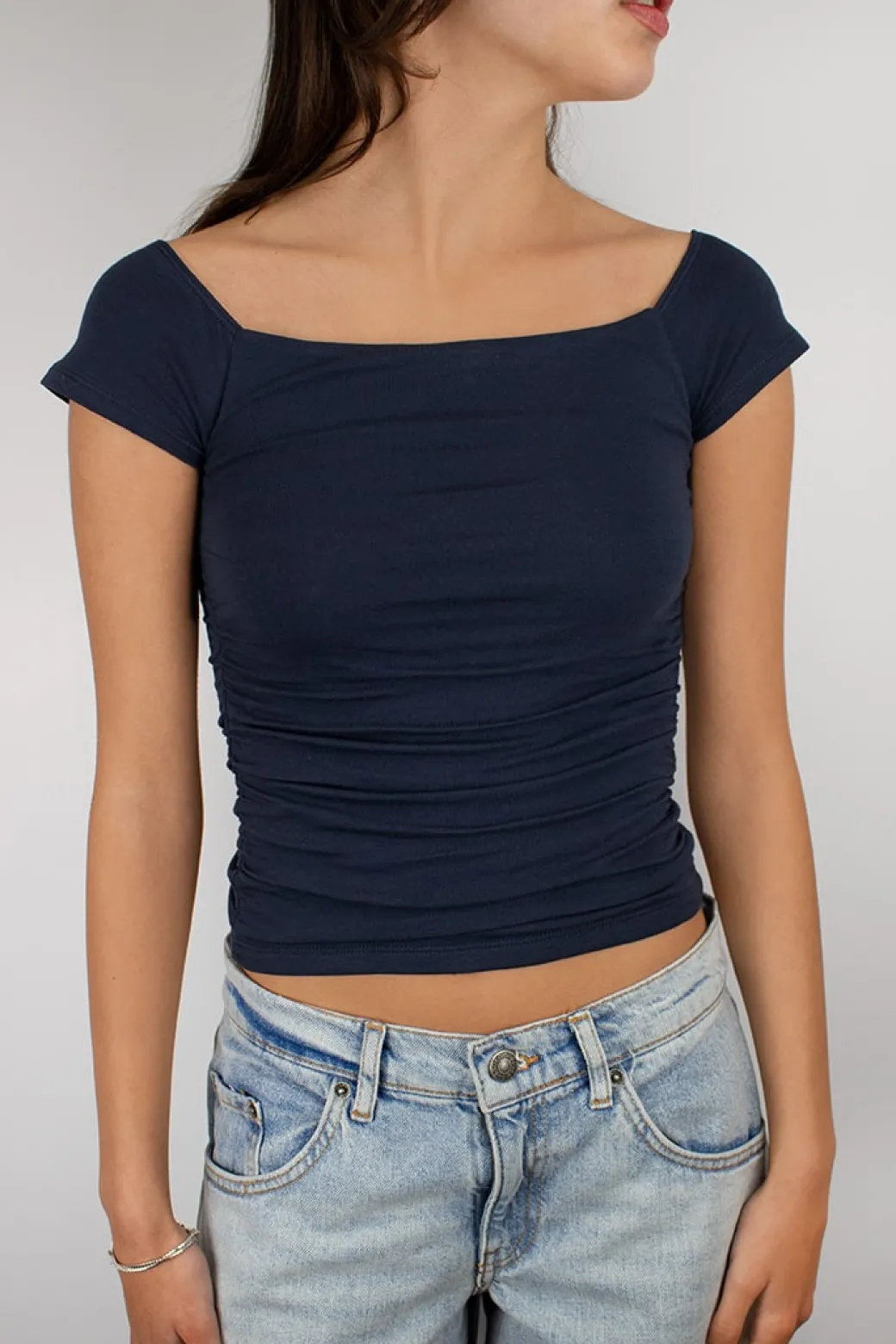 Camiseta fruncido con lazo