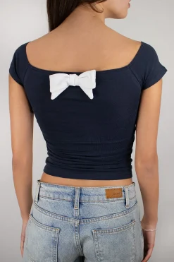 Camiseta fruncido con lazo