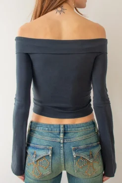 Camiseta off shoulders