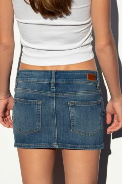Falda doble botón