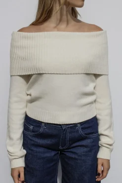 Jersey off-shoulders