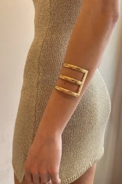 Pulsera rígida